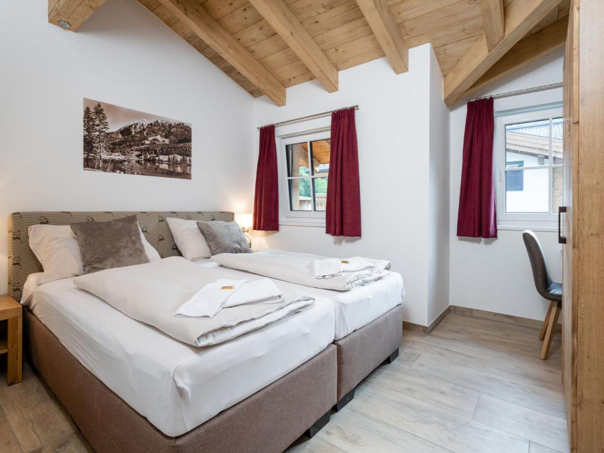 Semi Detached Chalet In M Hlbach With Sauna มึลบาค อัม โฮคเคอนิก ภายนอก รูปภาพ